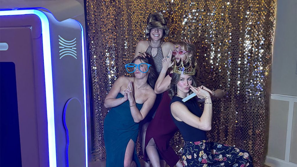 5 Reasons to Add a Photo Booth to Your Holiday Party